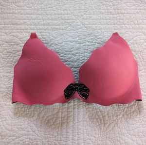 Victoria's Secret adjustable strap padded bra - NEEDS STRAPS